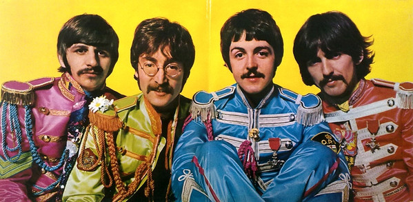 Sgt. Pepper's Lonely Hearts Club Band - Image 2